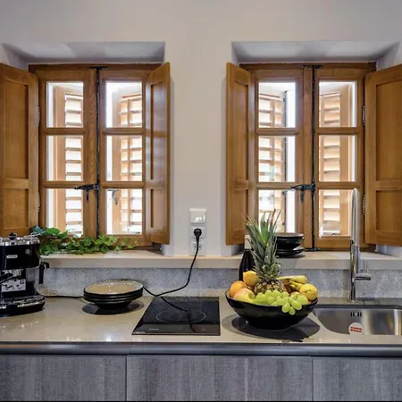 Townhouse Sea View * סטארי גראד